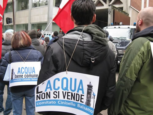 manifestazione acqua